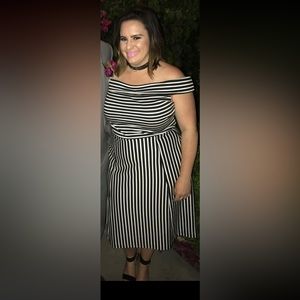 Banana republic black and white dress- size 12